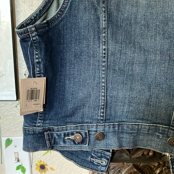 Levi's Dark Wash Blue Denim Vest - Picture 6 of 7